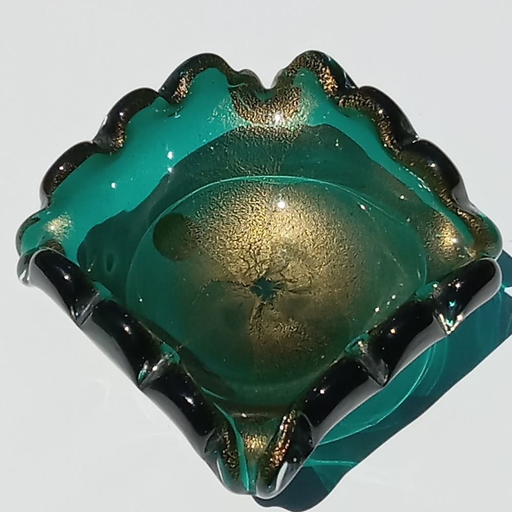 Vintage Murano Green Glass Speckled Golddust Scalloped Dish